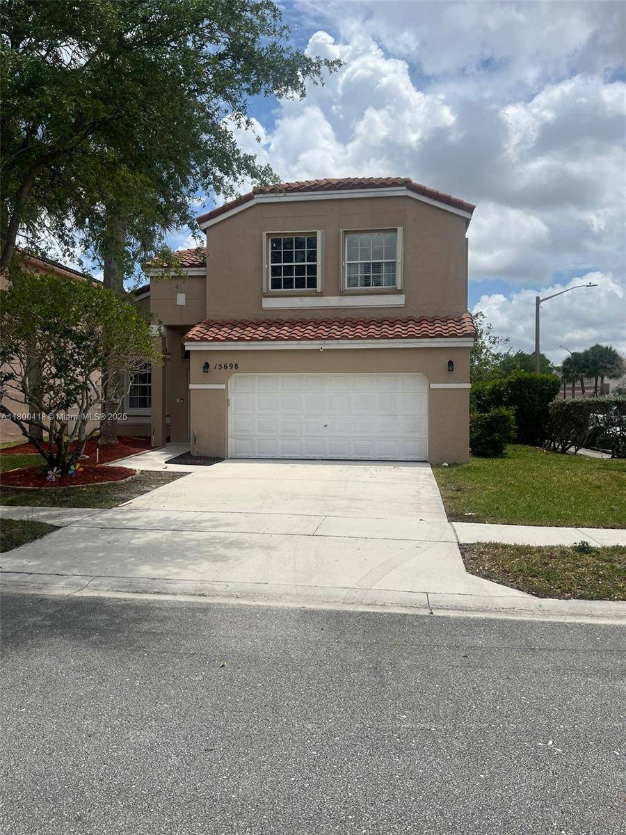 Pembroke Pines, FL 33028,15698 NW 12th Rd