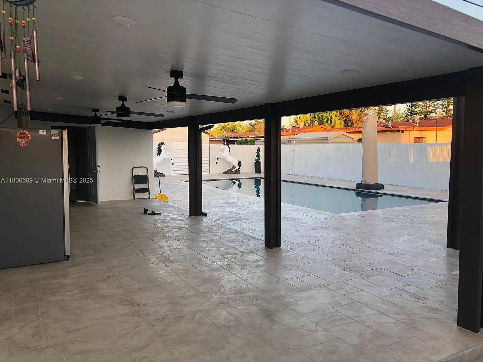 Hialeah, FL 33015,8031 NW 175th St