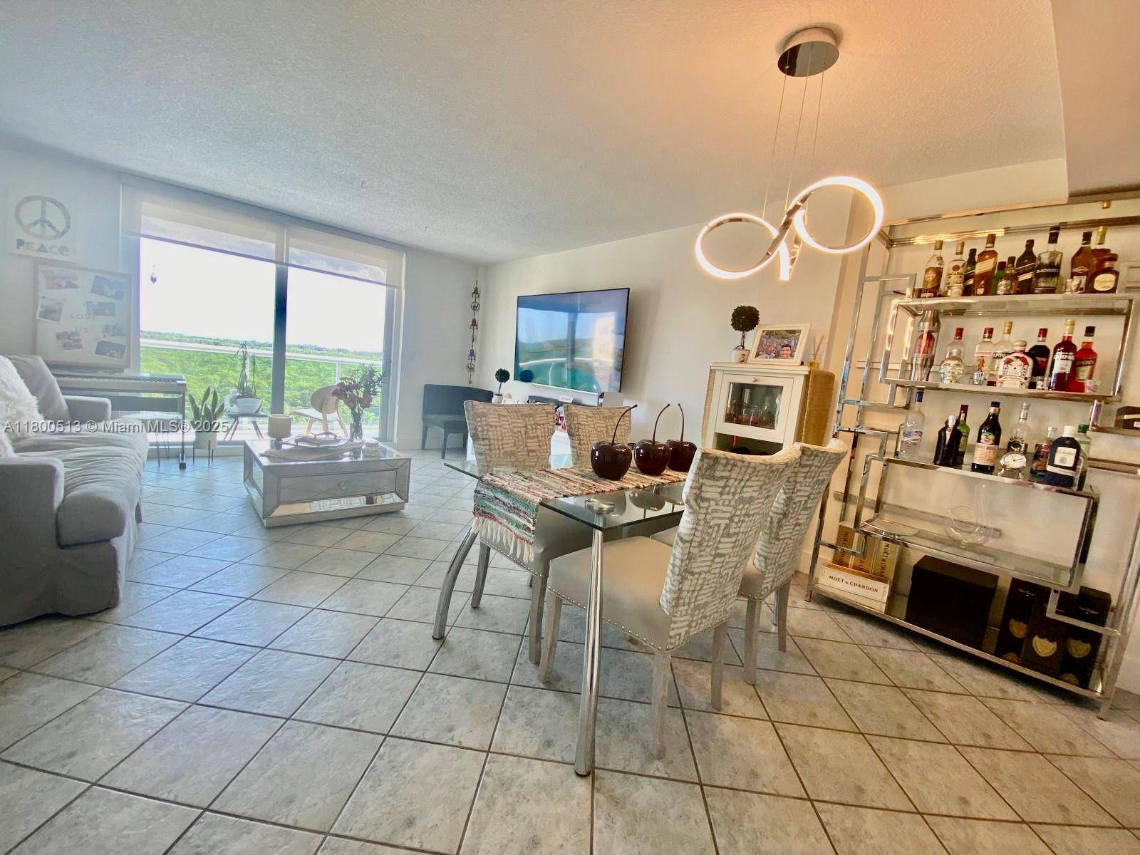 North Miami Beach, FL 33160,2841 NE 163rd St #1008