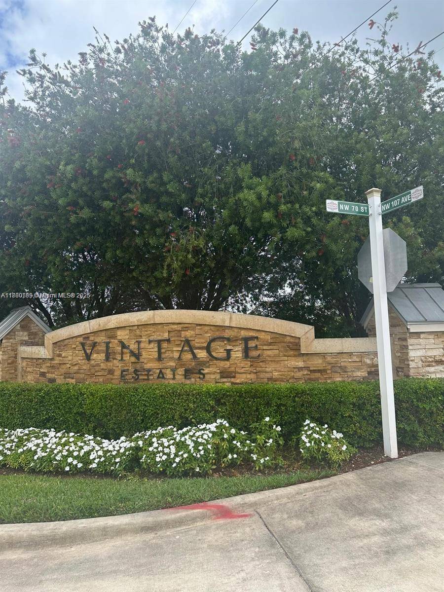 Doral, FL 33178,10423 NW 70th Ln #0