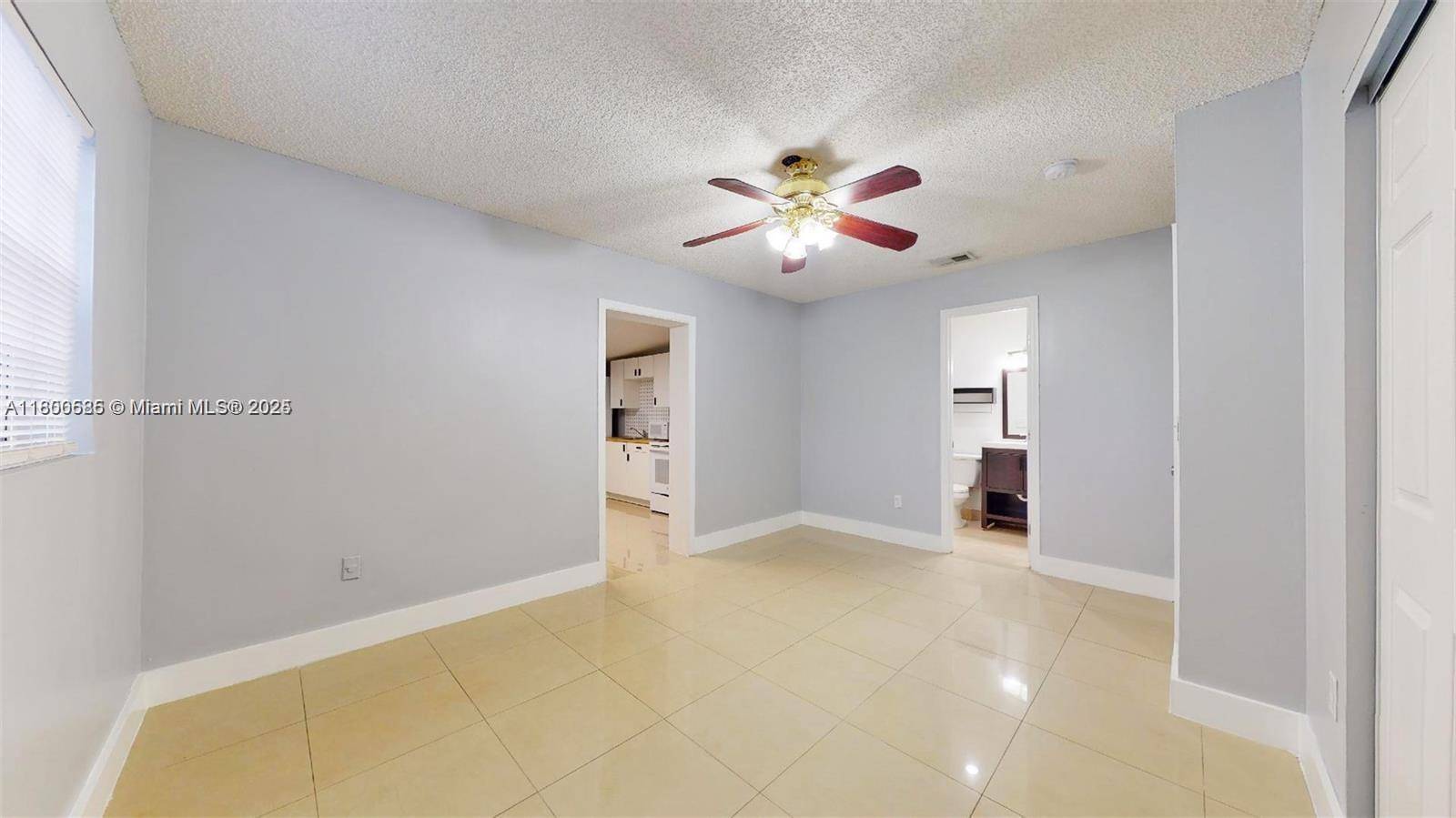 Homestead, FL 33033,15340 SW 306th St #B