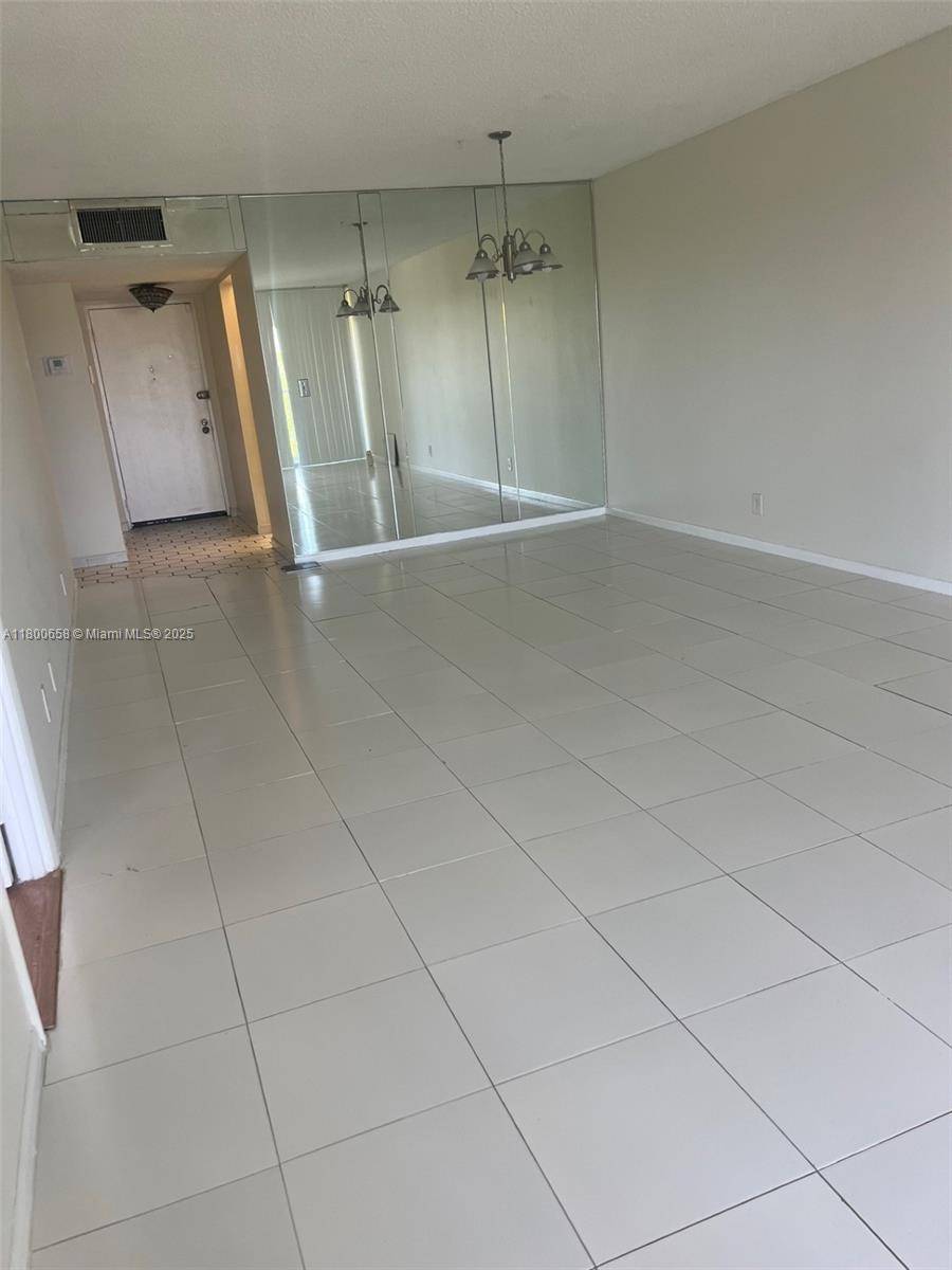 Lauderhill, FL 33319,3801 Environ Blvd #516