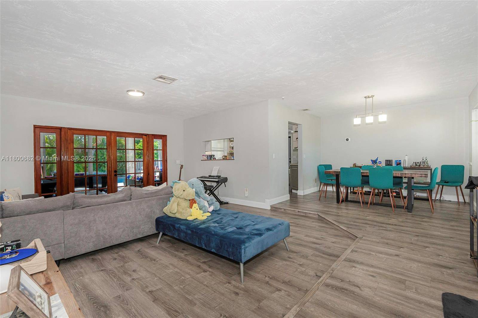 Cooper City, FL 33330,5711 SW 118th Ave