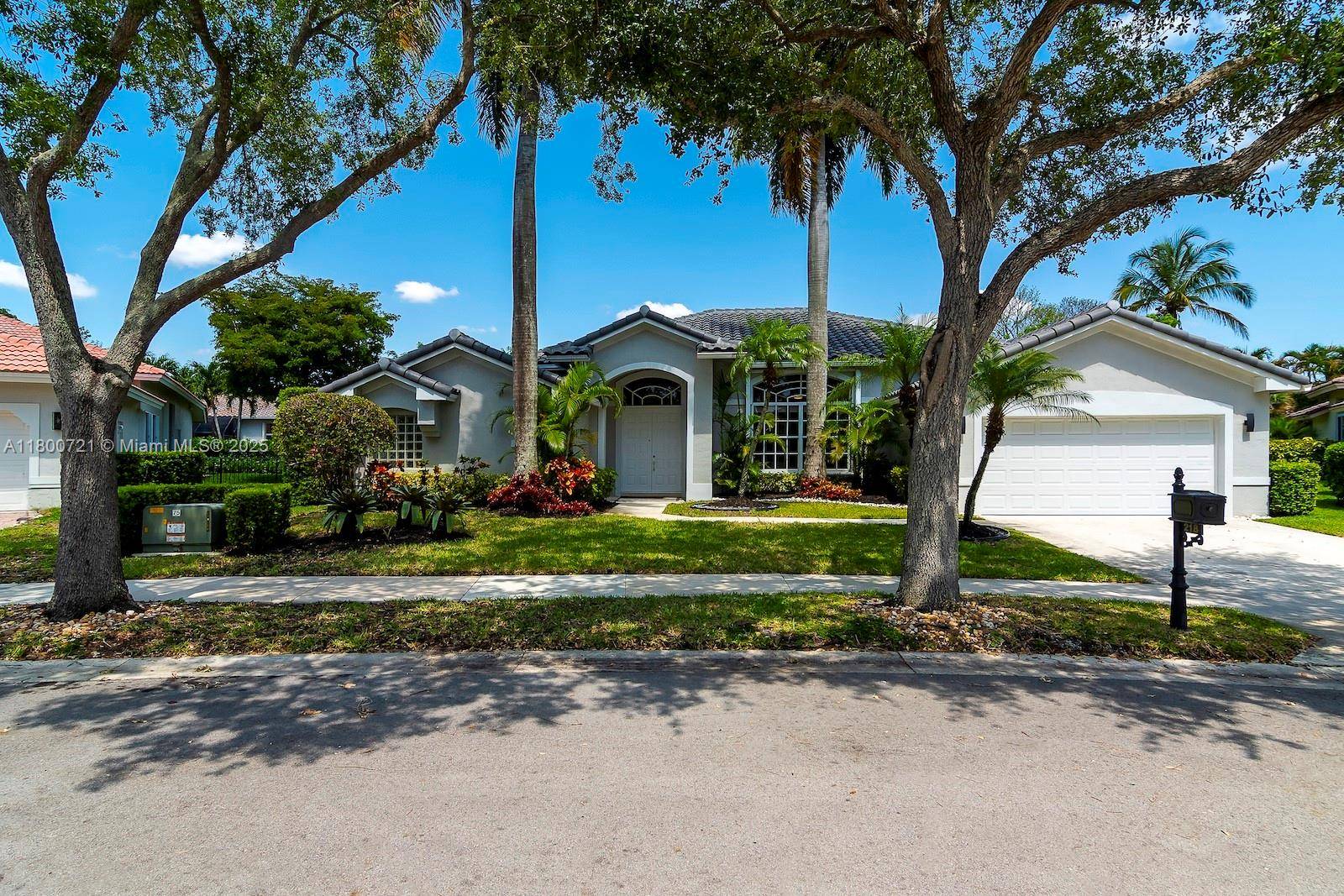 Weston, FL 33327,218 Egret Ct