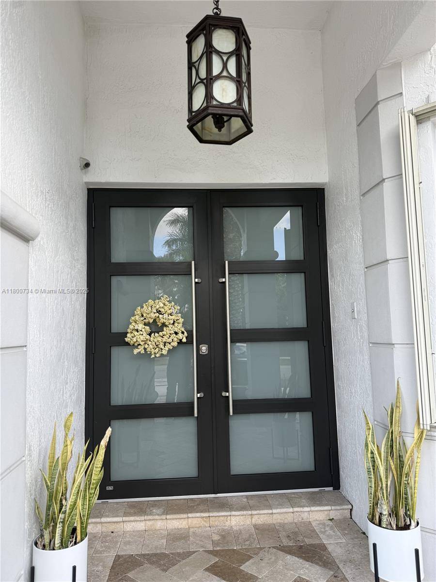 Doral, FL 33178,8389 NW 115th Ct