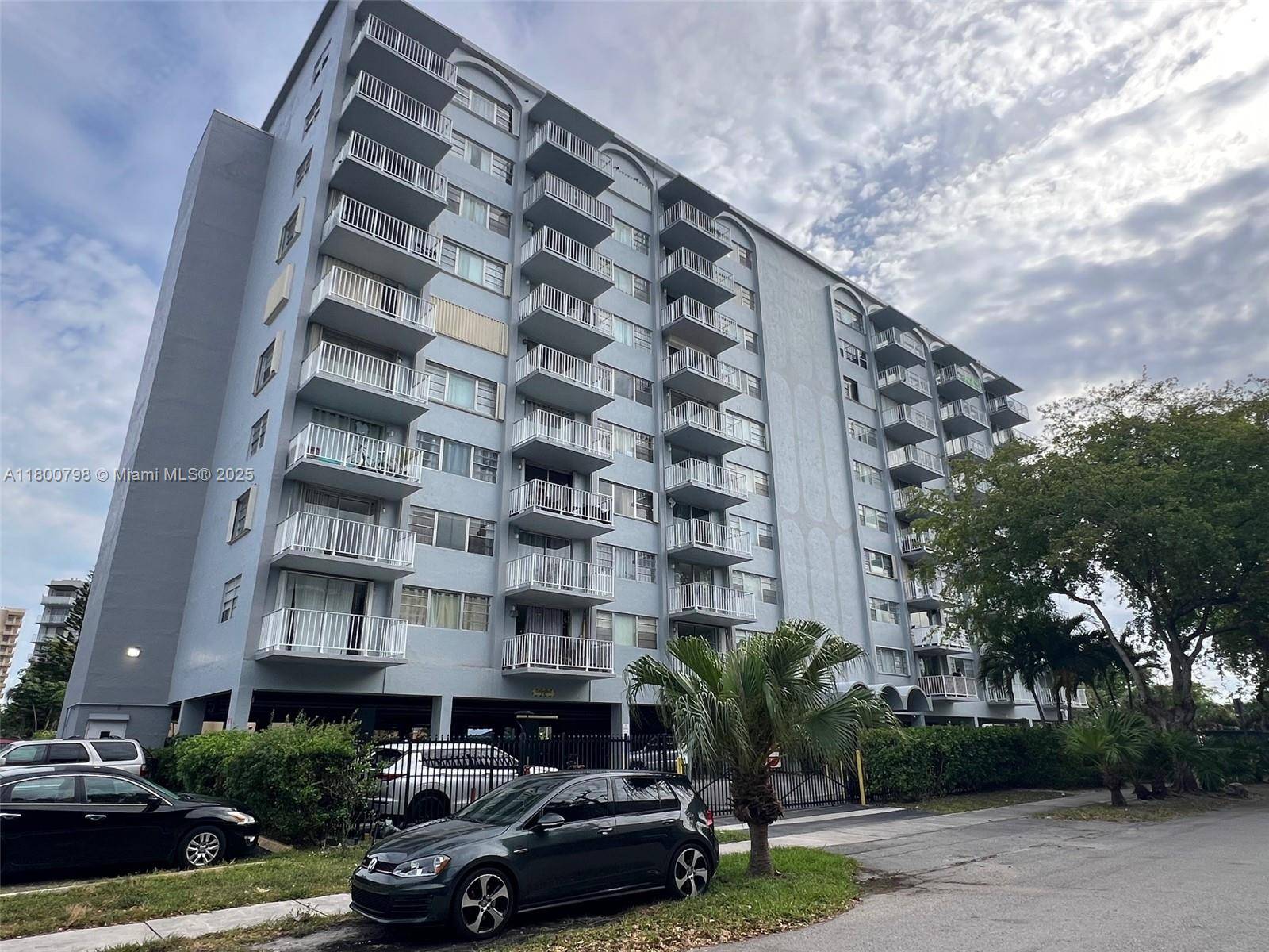 North Miami, FL 33161,1470 NE 125th Ter #810