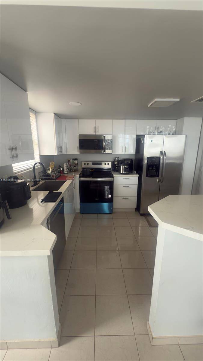 Miami, FL 33179,1351 NE Miami Gardens Dr #1225E