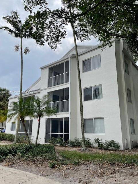 Tamarac, FL 33319,5612 N Rock Island Rd #167