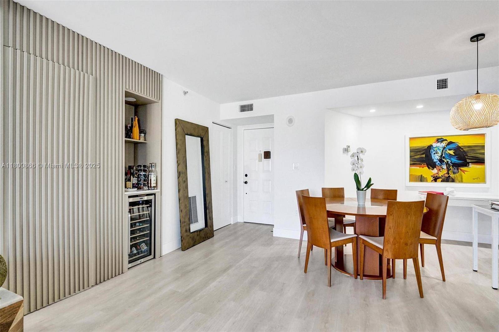 Hollywood, FL 33019,1201 S Ocean Dr #404N