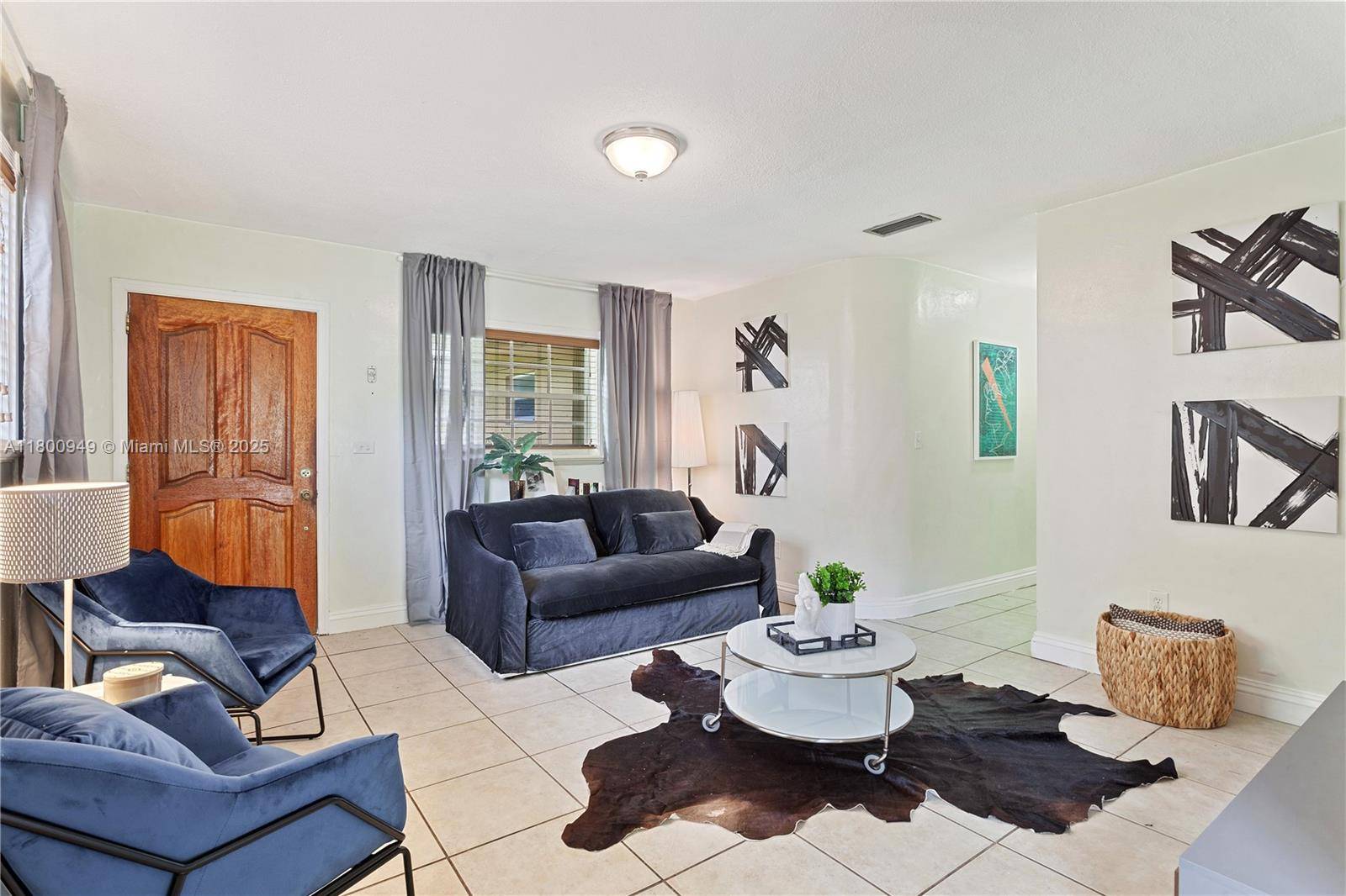 Miami, FL 33133,3057 Day Ave