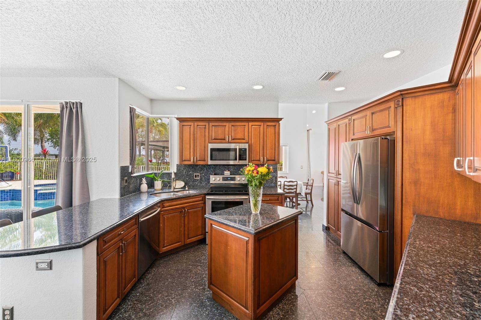 Pembroke Pines, FL 33029,1106 NW 180th Ave