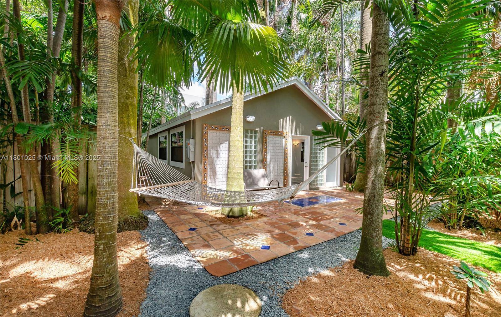 Coconut Grove, FL 33133,2936 SW 30th Ct