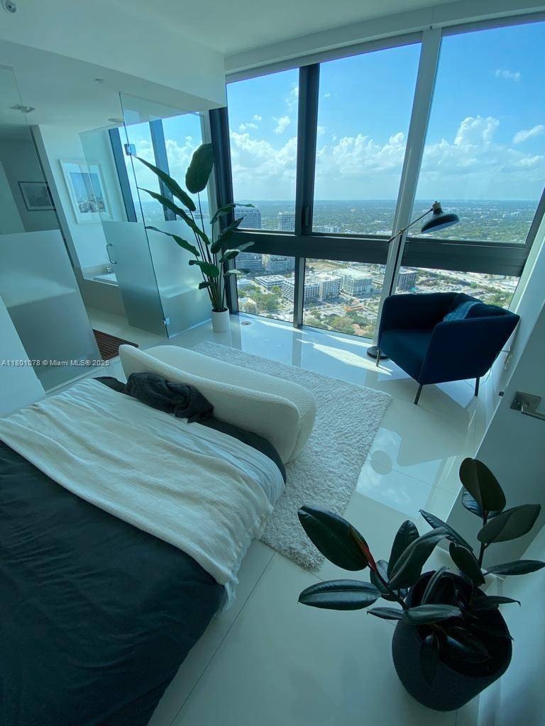 Miami, FL 33137,650 NE 32nd St #4308