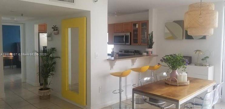 Miami, FL 33137,555 NE 30th St #404