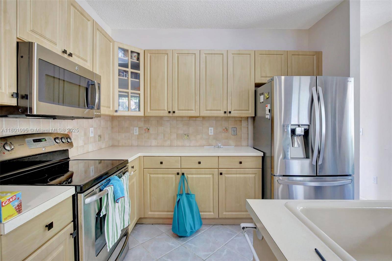 Pembroke Pines, FL 33028,1562 NW 157th Ave