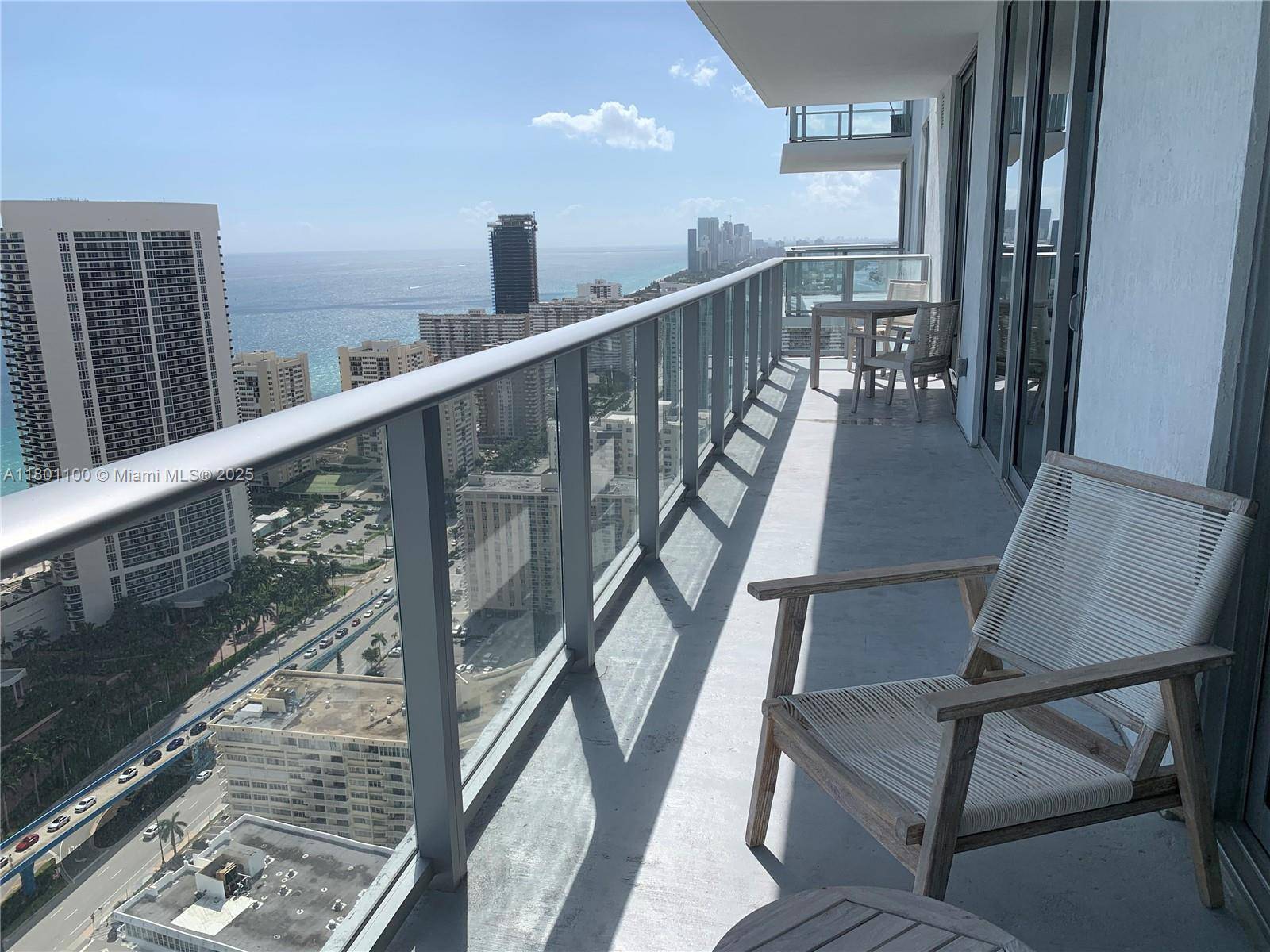 Hollywood, FL 33019,4010 S Ocean Dr #R3407