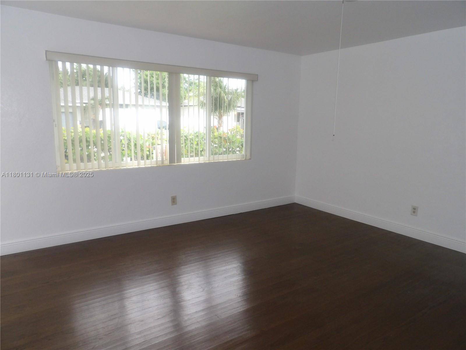 Lake Worth, FL 33460,1225 N J St #1