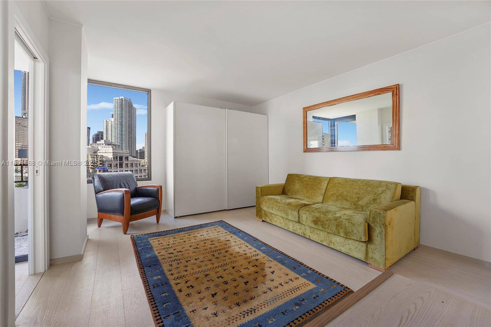 Miami, FL 33131,520 Brickell Key Dr #A1015