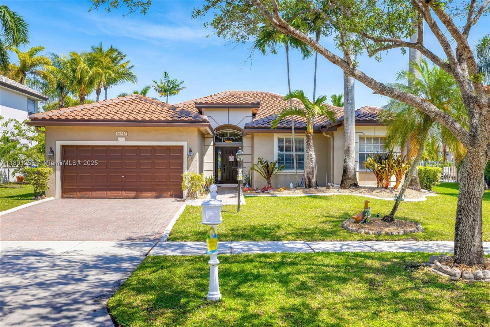 Pembroke Pines, FL 33331,16343 Segovia Cir S