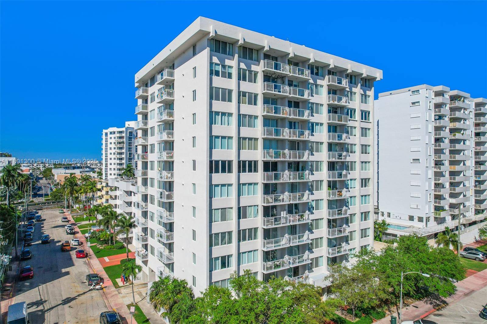 Miami Beach, FL 33139,1345 Lincoln #1006