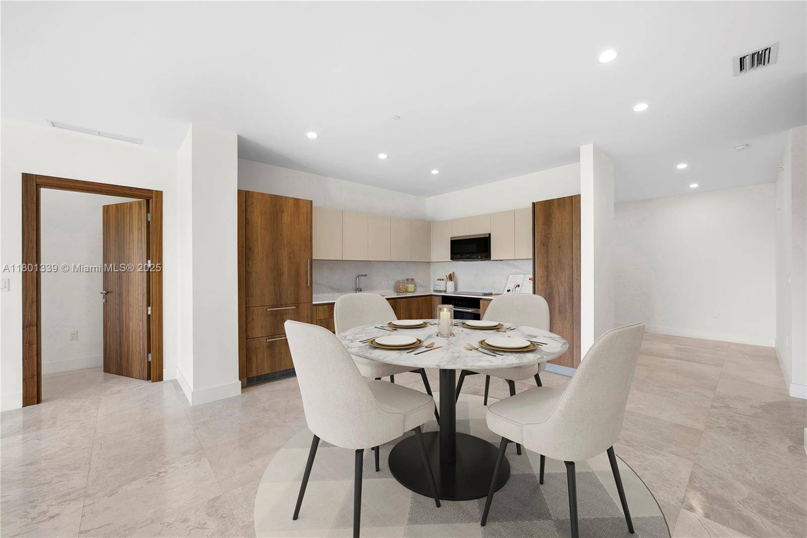 Coral Gables, FL 33134,701 Valencia Ave #401