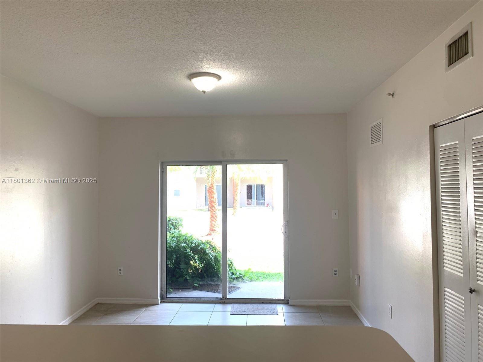 Cutler Bay, FL 33157,11050 SW 196th St #110
