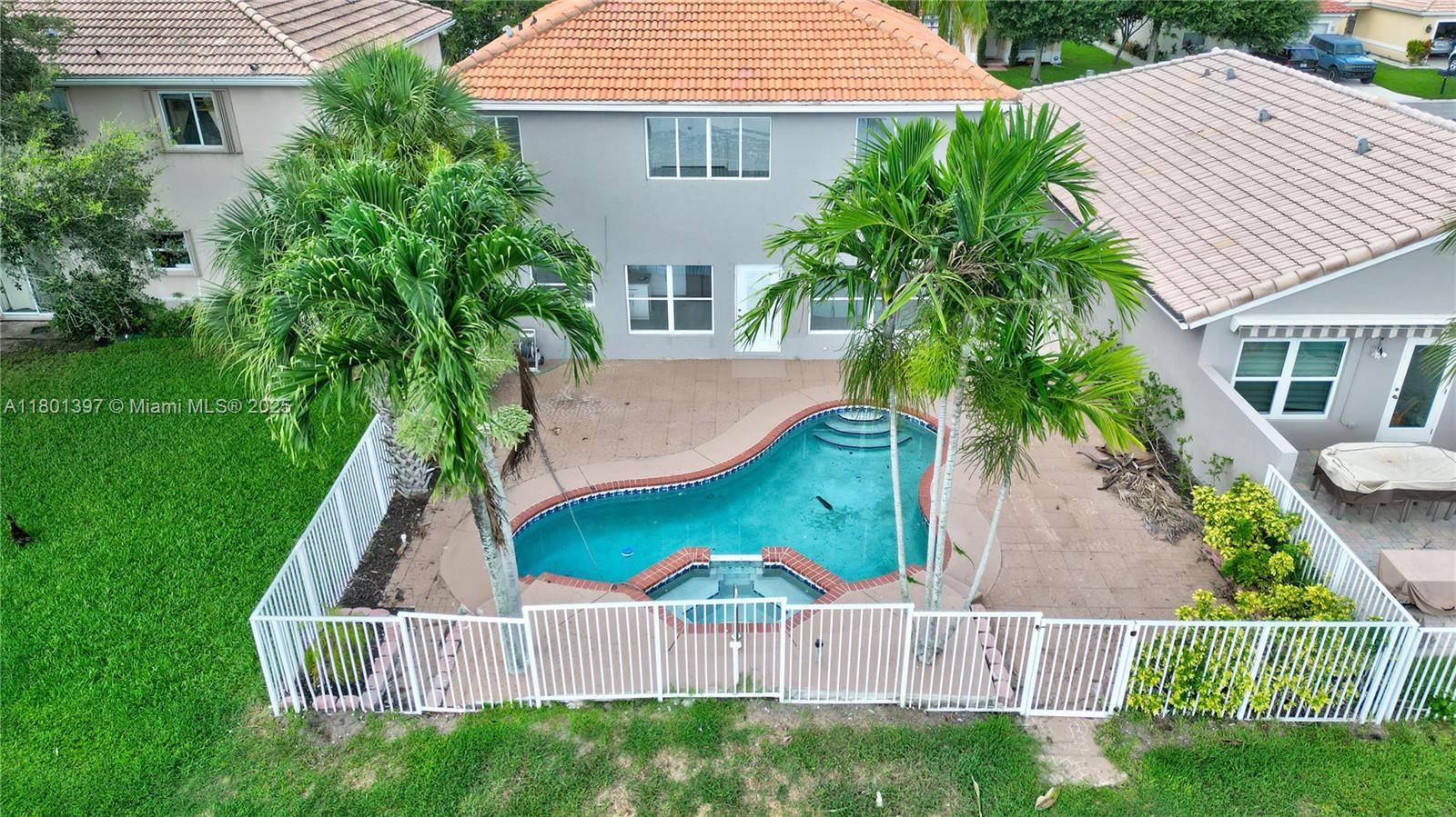 Lake Worth, FL 33463,6381 Willoughby Cir