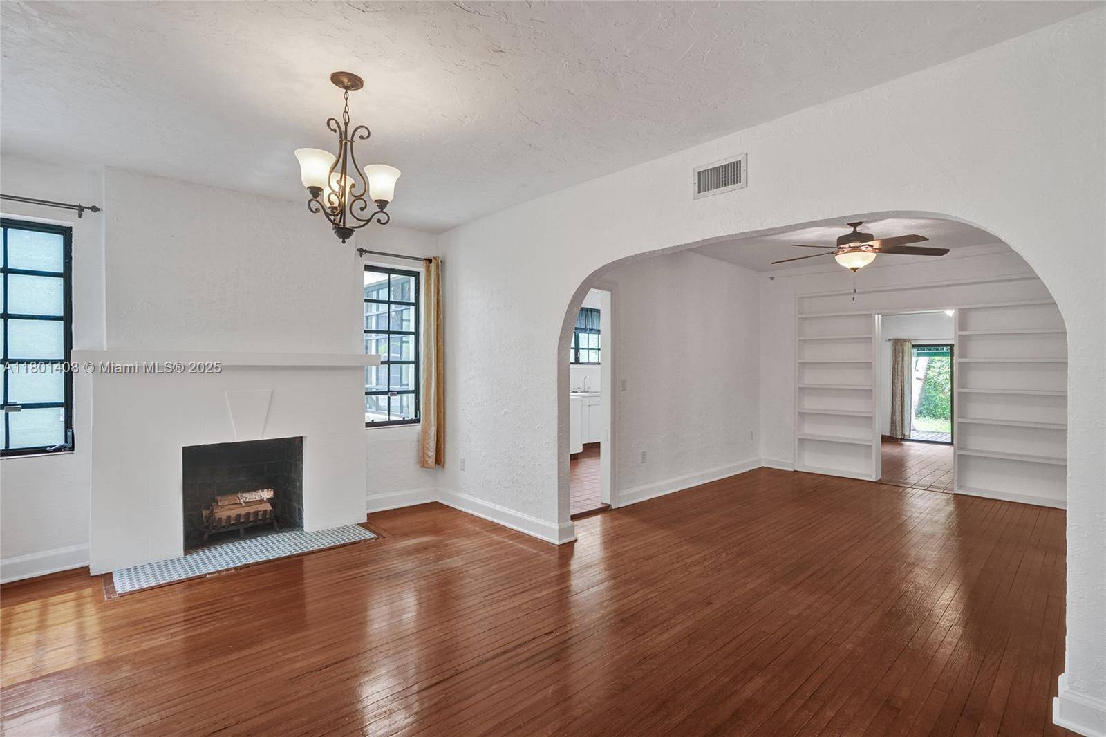 Coral Gables, FL 33134,817 Lorca St