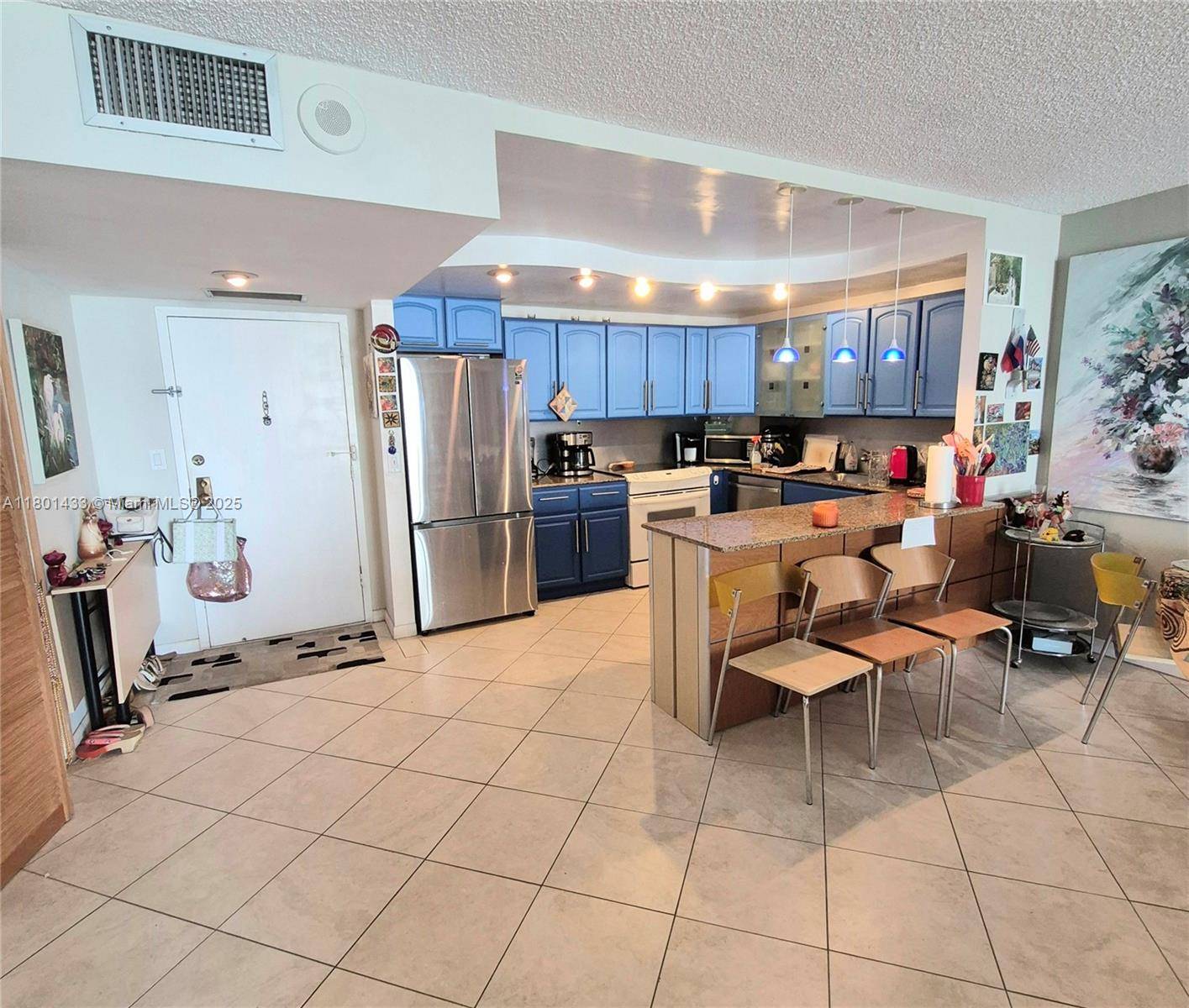 Hollywood, FL 33019,3800 S Ocean Dr #818