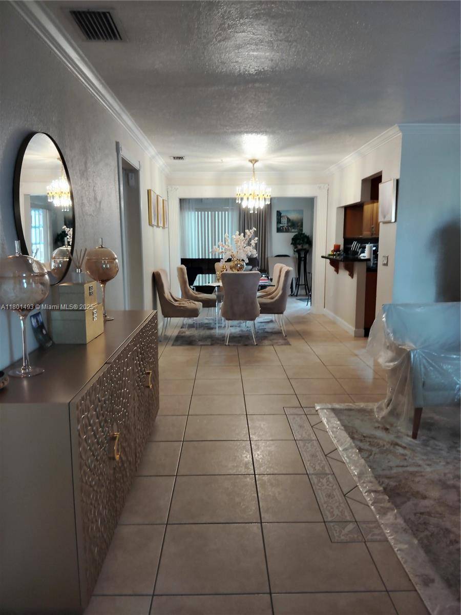 Pembroke Pines, FL 33024,8640 NW 4th St