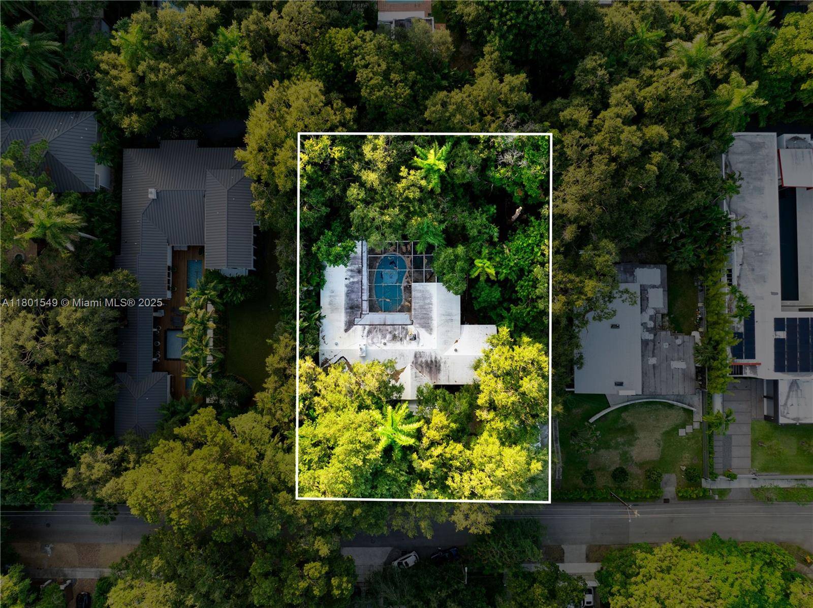 Coconut Grove, FL 33133,2850 Natoma St