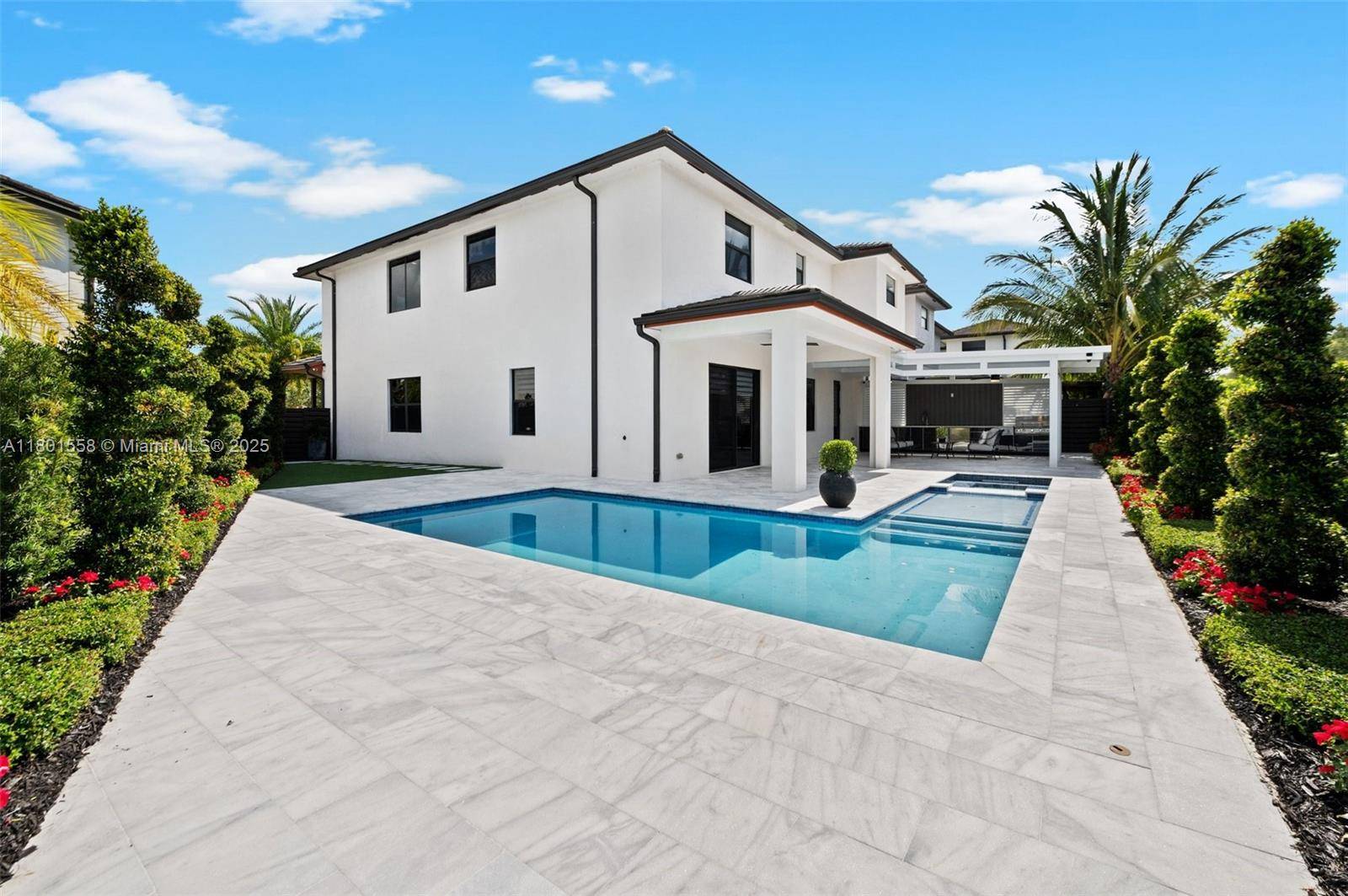 Miami Lakes, FL 33018,8862 NW 154th Ter