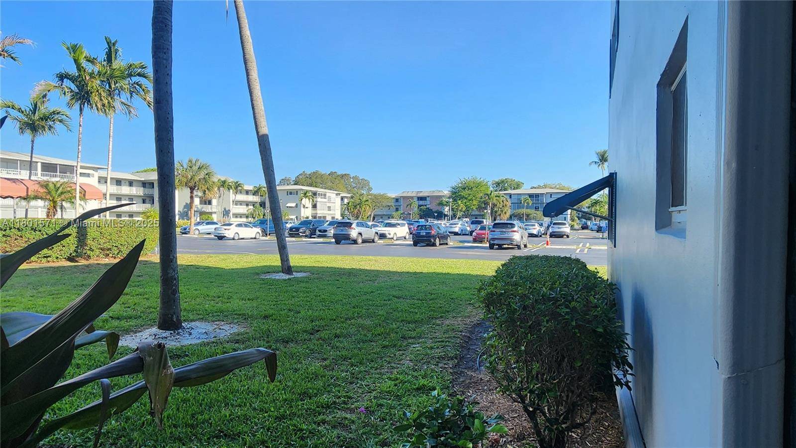 Hollywood, FL 33021,981 Hillcrest Ct #114