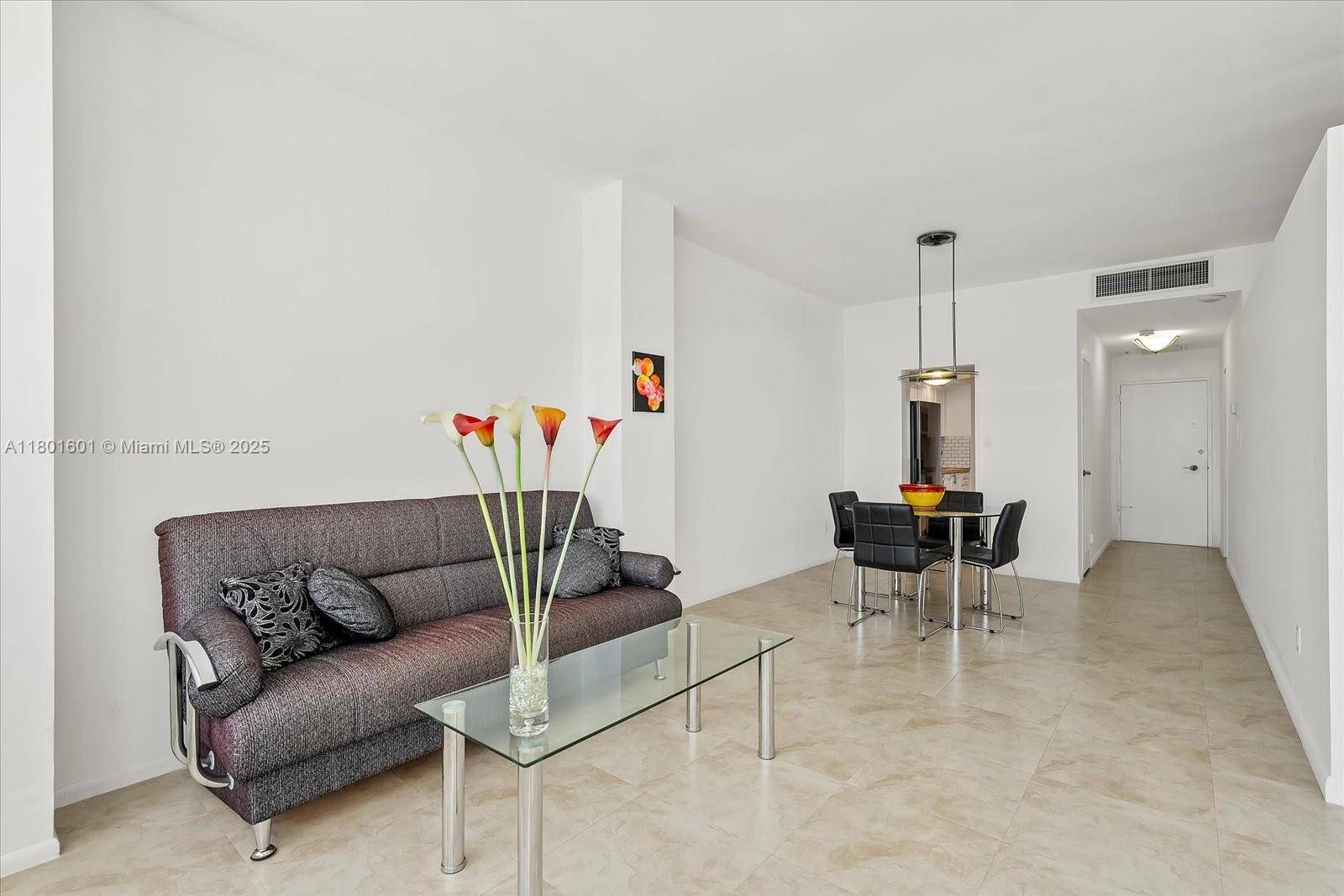 Miami Beach, FL 33140,4925 Collins Ave #8B