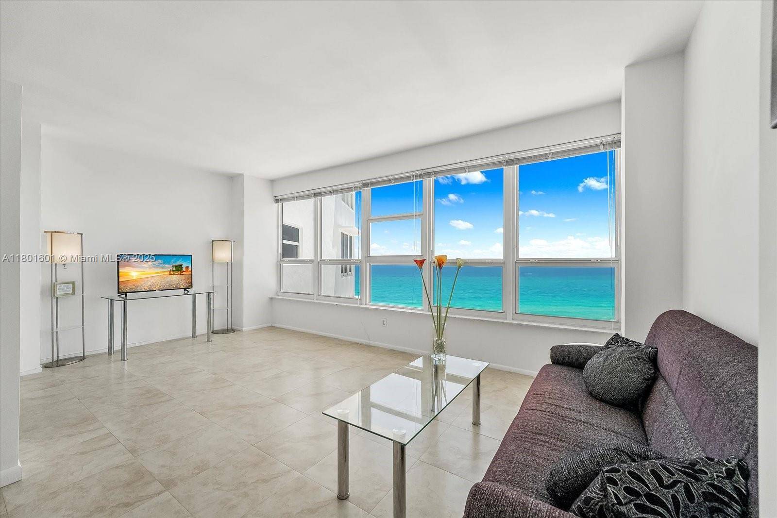 Miami Beach, FL 33140,4925 Collins Ave #8B