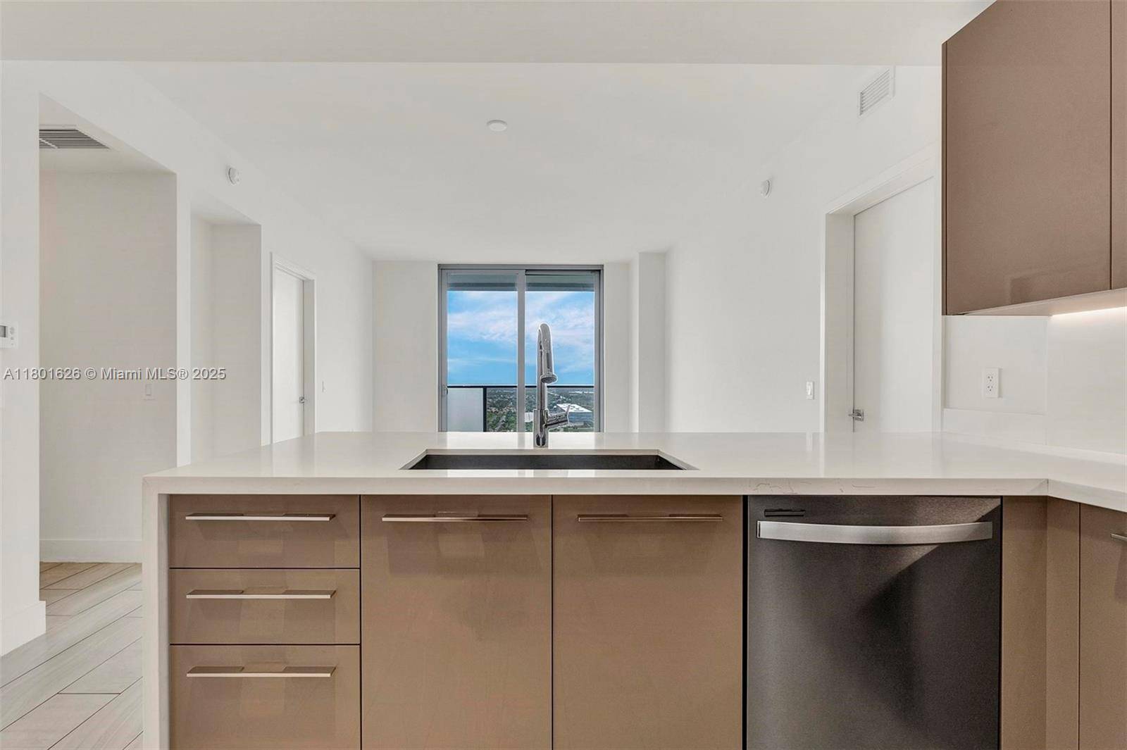 Sunrise, FL 33323,2000 Metropica Way #2307