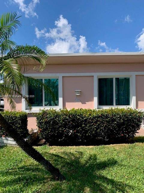 Miami Beach, FL 33141,1785 Calais Dr #5