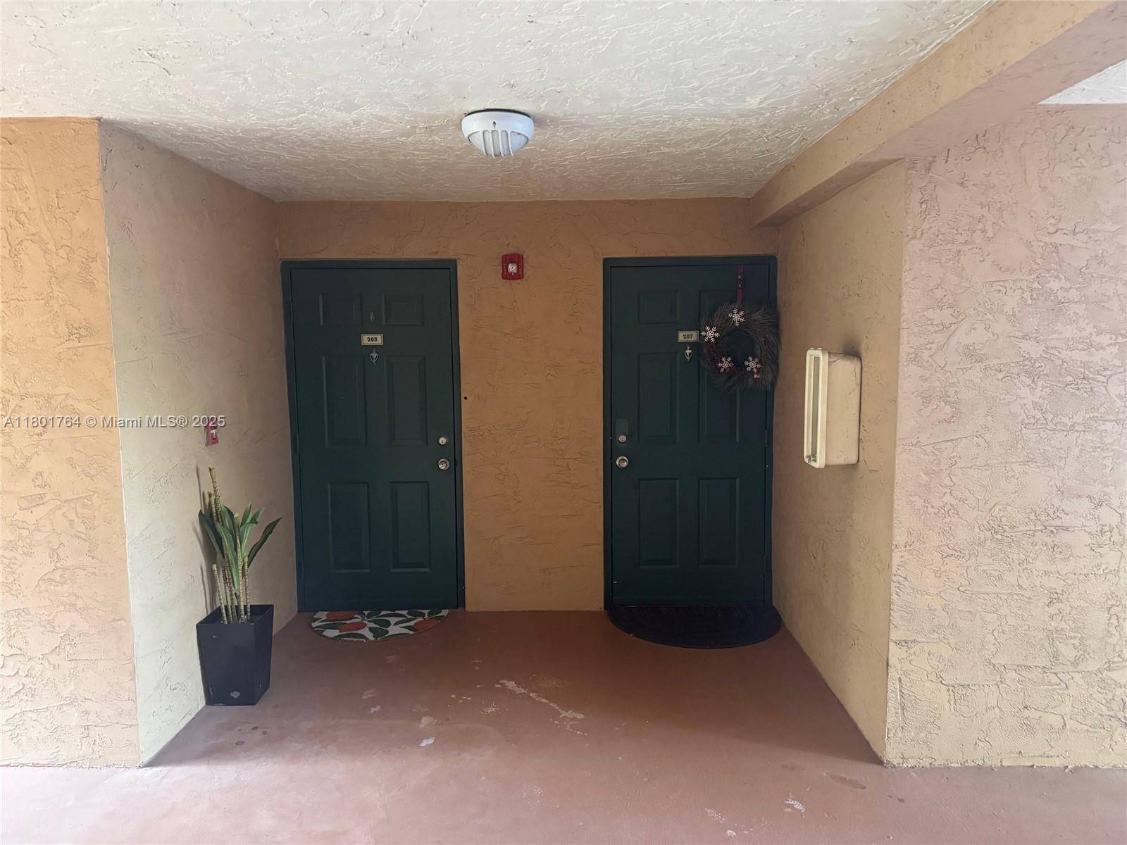 Coconut Creek, FL 33073,3854 Lyons Rd #207-5