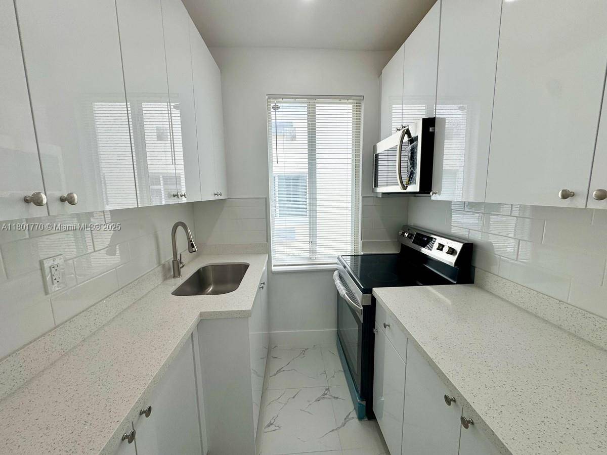 Miami, FL 33130,856 SW 6th St #102