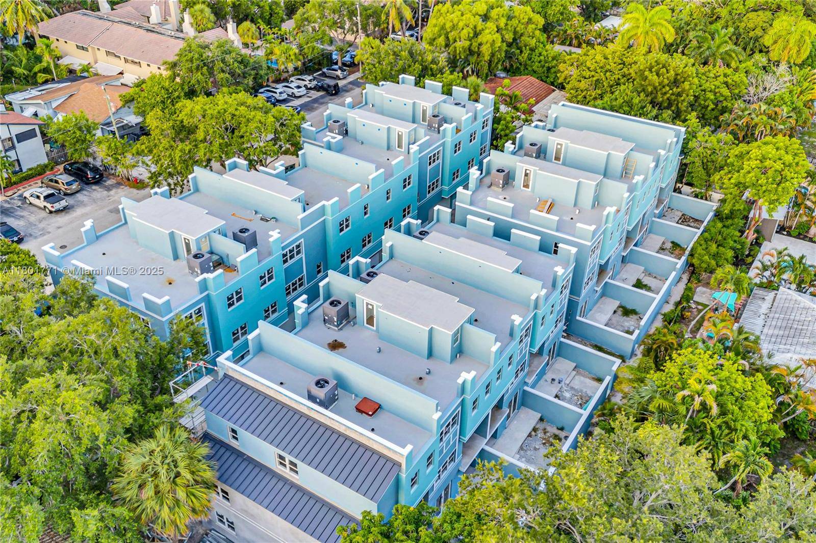 Fort Lauderdale, FL 33316,824 SE 12 ct #08