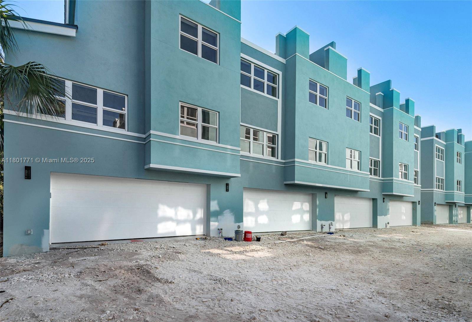 Fort Lauderdale, FL 33316,824 SE 12 ct #08