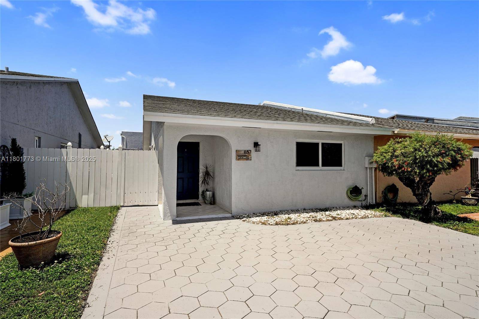 Hialeah, FL 33012,857 W 37th St