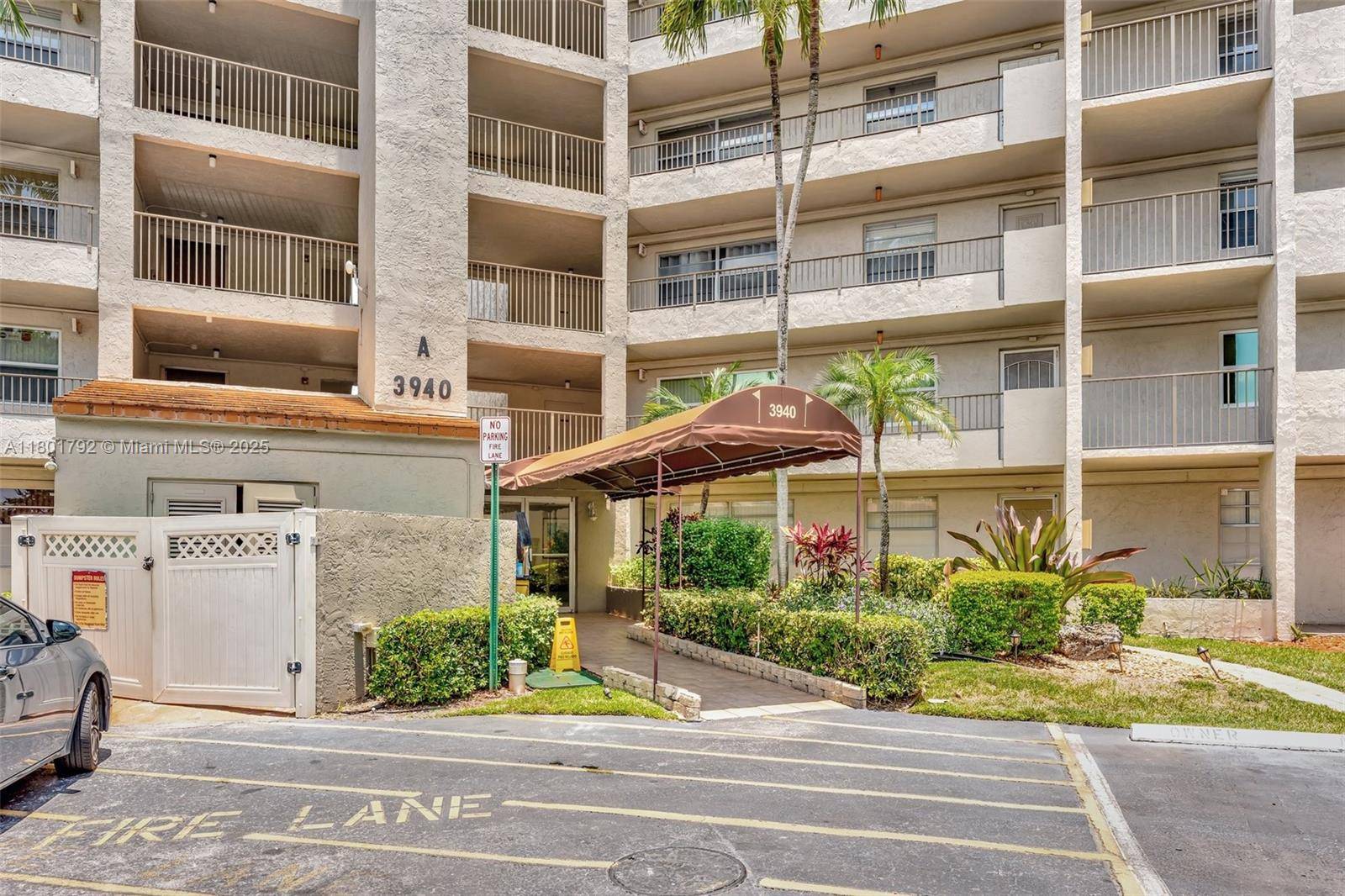 Lauderhill, FL 33319,3940 Inverrary Blvd #408-A
