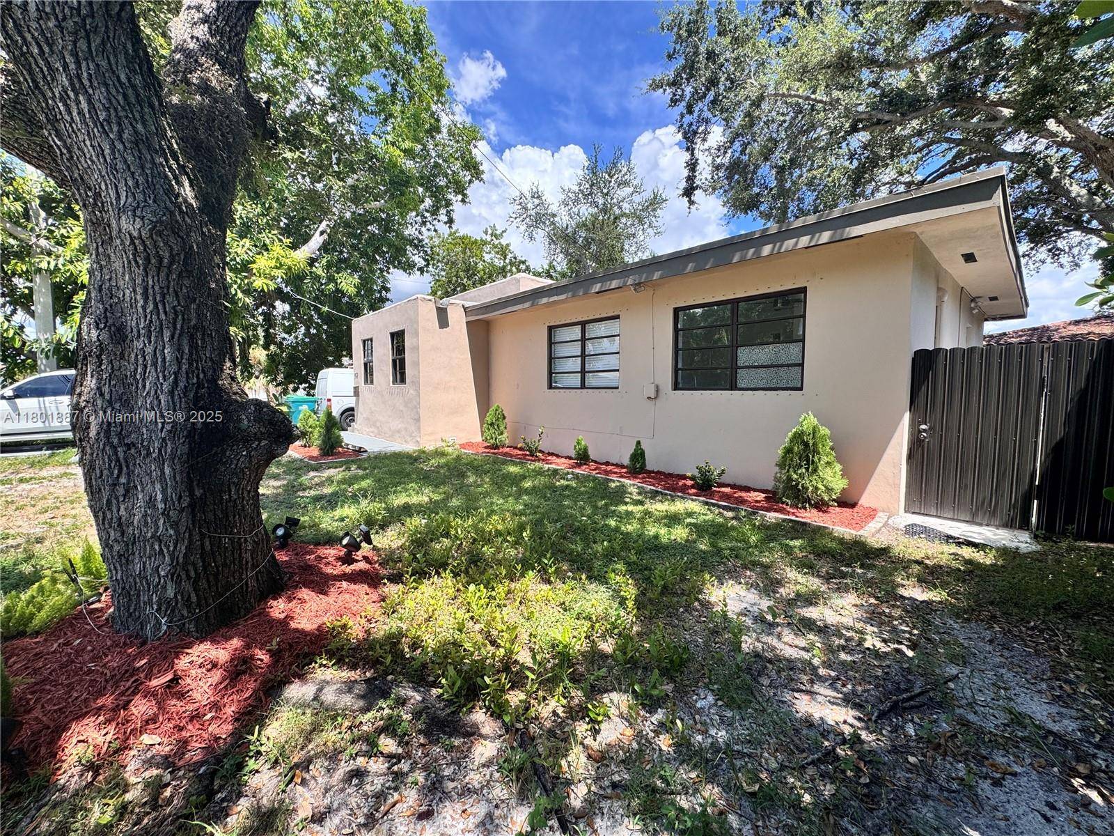 Miami, FL 33155,6159 SW 22nd St