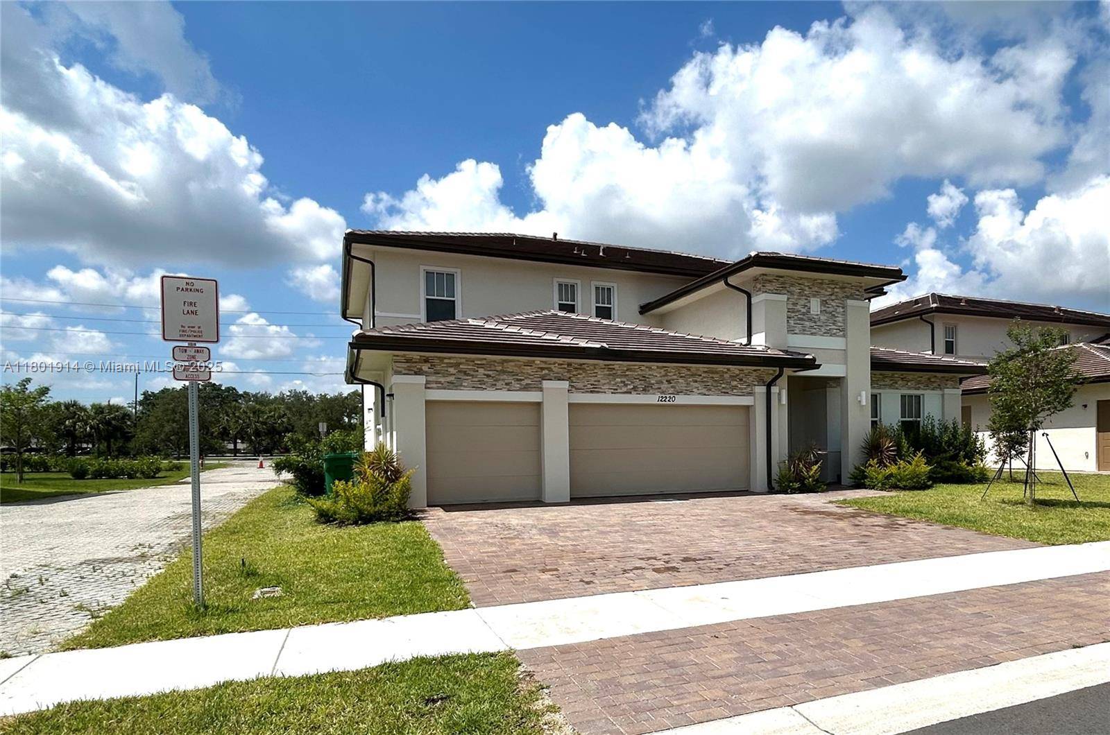 Davie, FL 33330,12220 SW 44th Ct