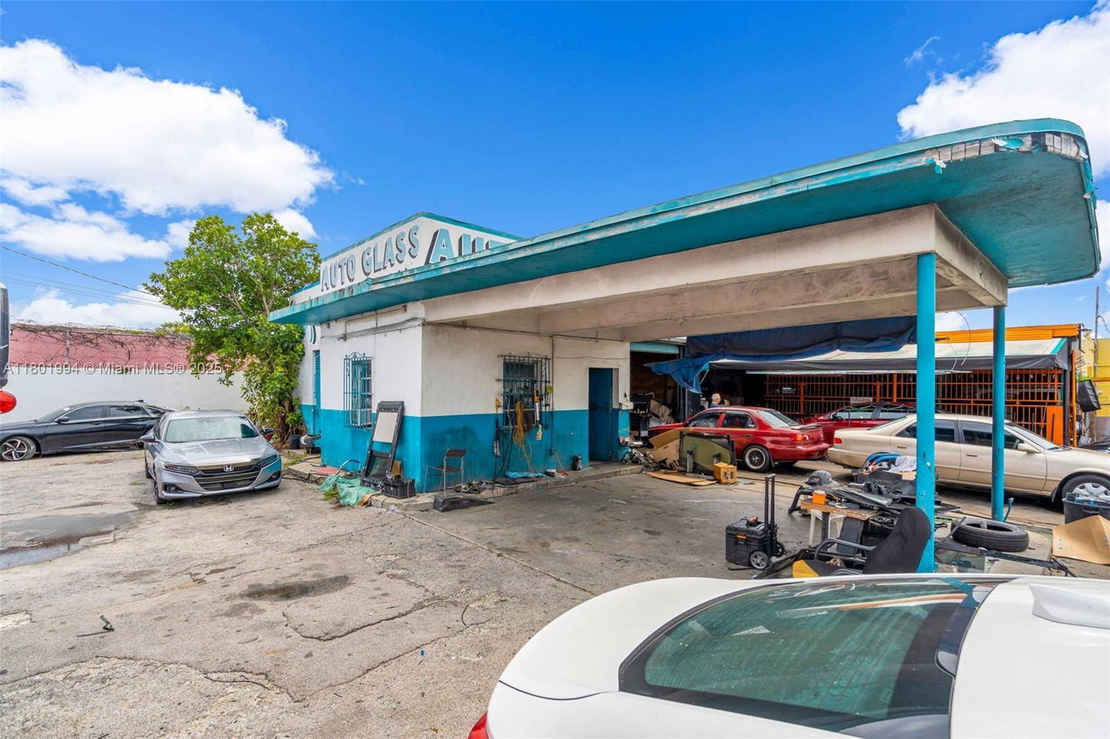 Miami, FL 33142,3200 NW 54th St