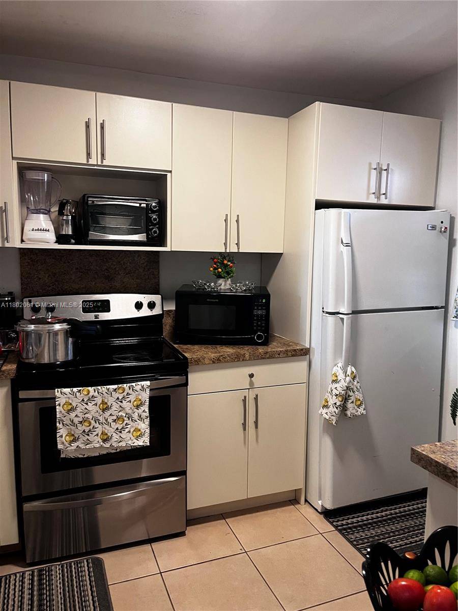 Miami, FL 33157,19715 SW 114th Ave #257