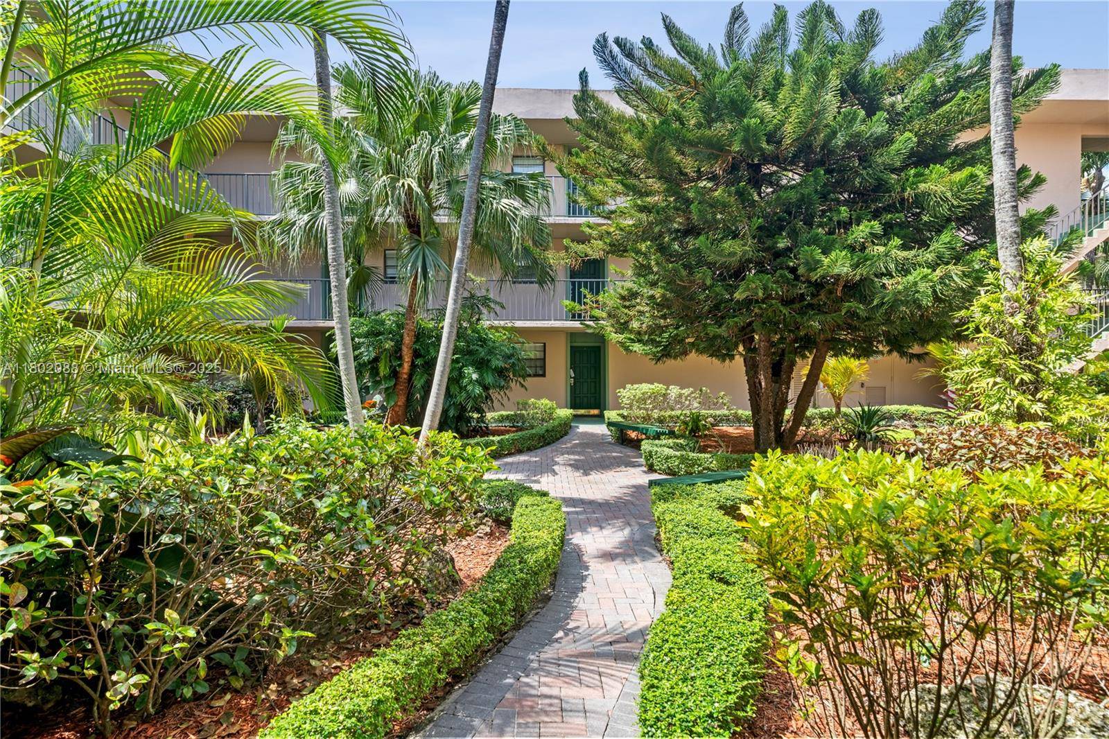 Miami, FL 33176,10525 SW 112th Ave #117