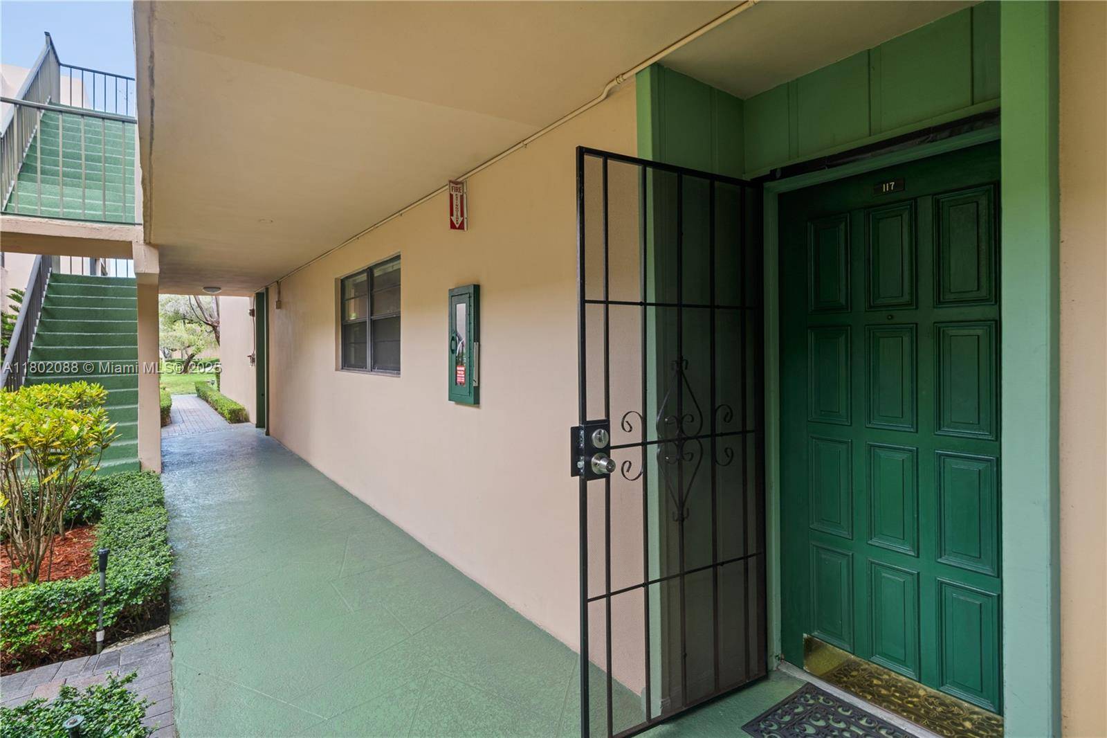 Miami, FL 33176,10525 SW 112th Ave #117