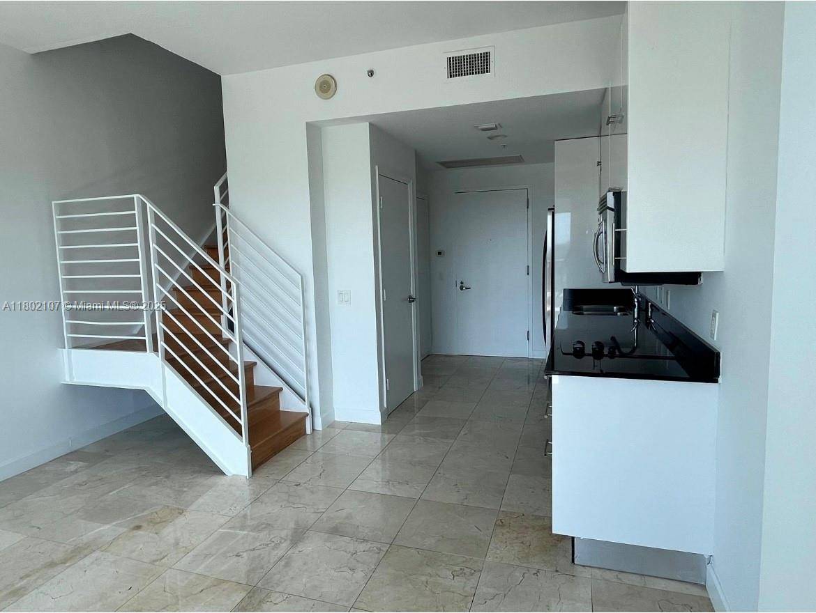 Miami, FL 33130,60 SW 13th St #1411